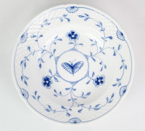 Bing & Grondahl, small deep plate, no. 23