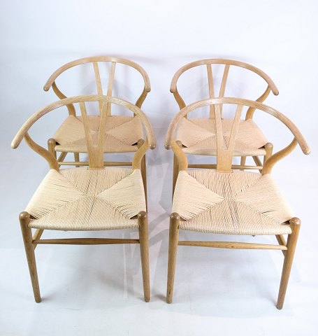 Set Of Four Wishbone Chairs - Model CH24 - Hans J. Wegner - Carl Hansen & Son - 1990s