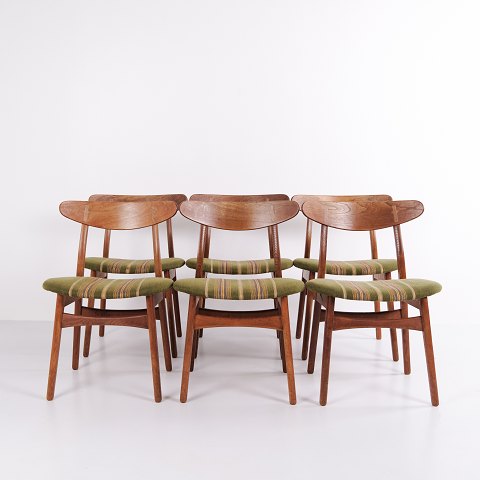 Sæt af 6 spisebordsstole – Hans J. Wegner – Model CH30 – Teak & eg – 1950’erne
Flot stand
