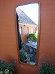 Mirror in teak in Danish Design from the 1960s.
5000m2 Showroom.