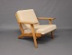 Armchair, model GE290, by Hans J. Wegner and  by GETAMA.
5000m2 showroom.