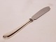 Cake knife of the pattern Ida by A. Michelsen, sterling silver.
5000m2 showroom.
