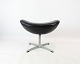 Stool for the Egg, model 3127, designed by Arne Jacobsen in 1958 and 
manufactured by Fritz Hansen.
5000m2 showroom.