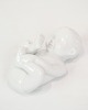 Porcelænsfigur - Pludrende baby - Hvid glasur - Allan TherkelsenFlot stand